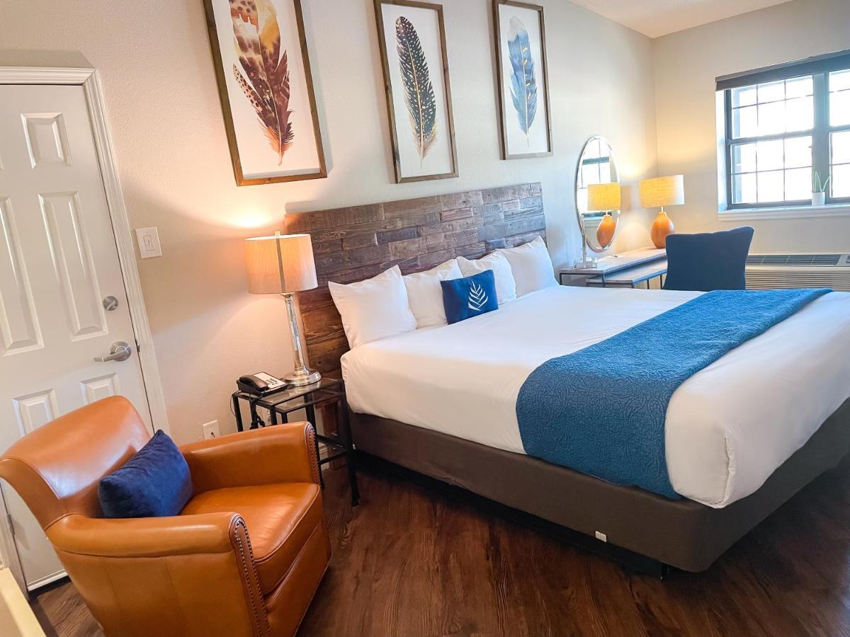 Pinemark Inn Suites Events Saint Clair Экстерьер фото
